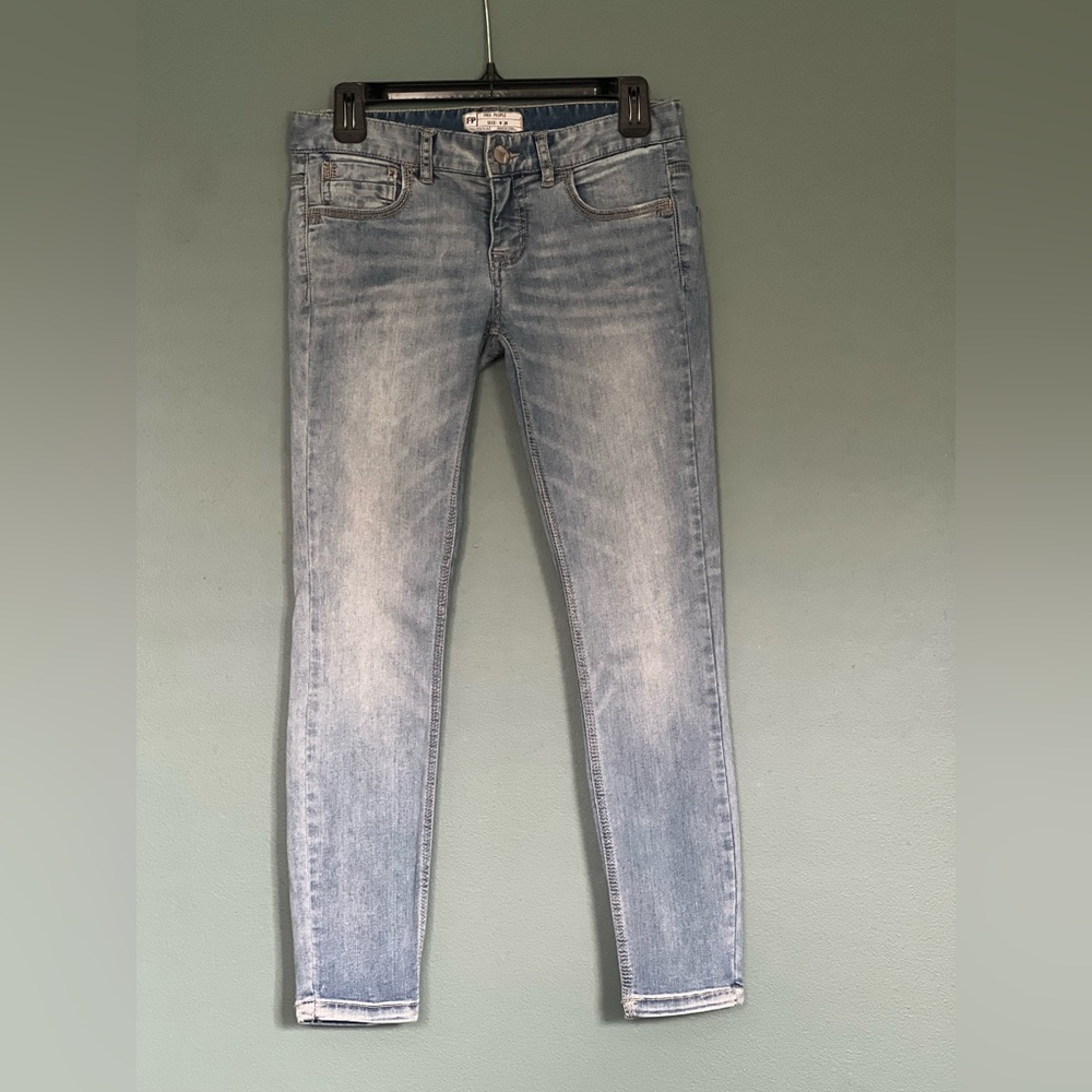 Free People Light Wash Skinny Jeans